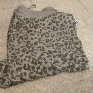 Old navy size 4x cheetah active pants